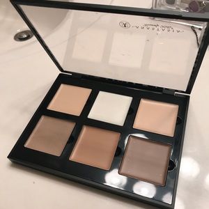 Anastasia Beverly Hills cream contour kit in Fair